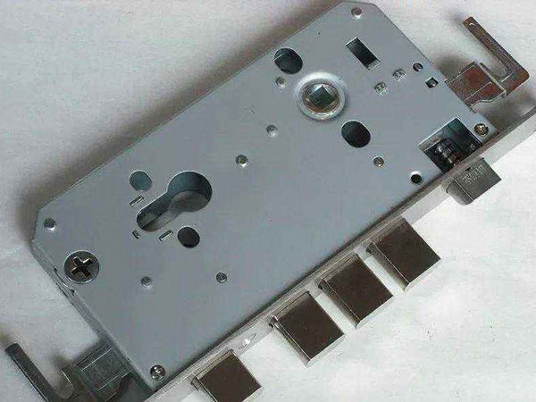 汉川24小时上门开锁公司